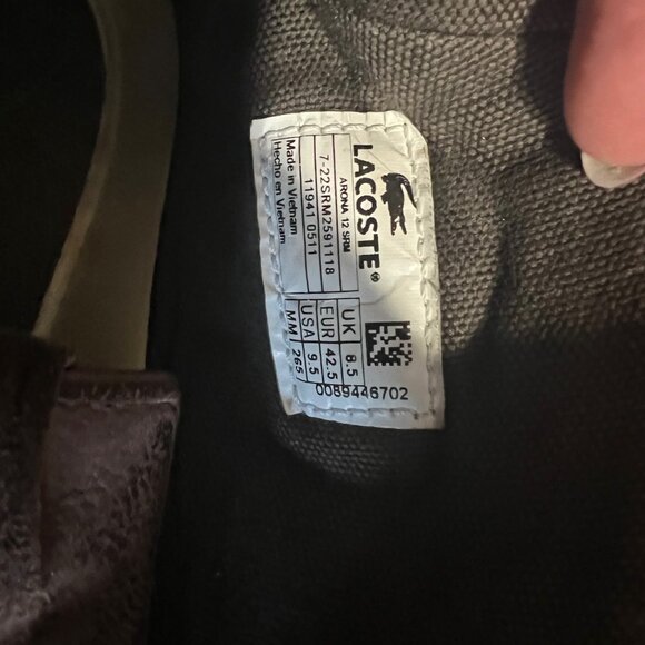 Magnificent Alligator Kicks like BOSS - Picture 2 of 7